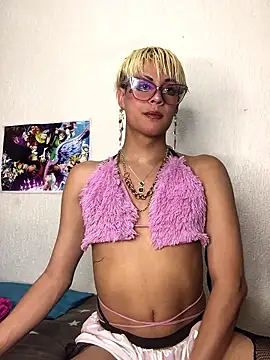 mchissexx online show from January 16, 6:12 pm