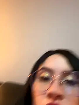 ValentinaOrtiz3 online show from November 8, 12:00 am