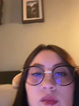 ValentinaOrtiz3 online show from June 16, 10:56 pm