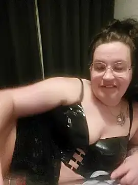 Snapshot of justtess chatting on March 13, 9:37 pm justtess online show from March 13, 9:37 pm