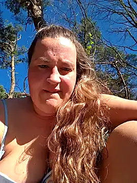 justtess online show from April 7, 2:39 pm