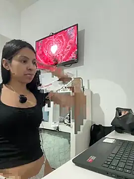 Snapshot of Valeedoll chatting on February 13, 4:30 am Valeedoll online show from February 13, 4:30 am