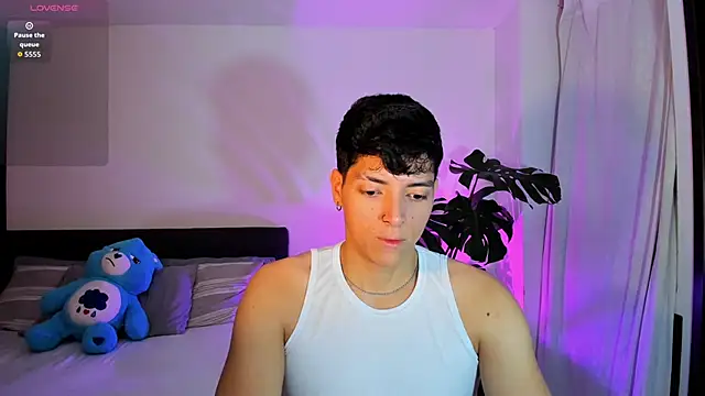 Snapshot of _JacobMiller__ chatting on September 21, 11:17 pm JacobMiller online show from September 21, 11:17 pm