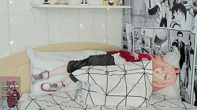 Snapshot of b4by_Emilia chatting on February 13, 7:45 am b4by Emilia online show from February 13, 7:45 am