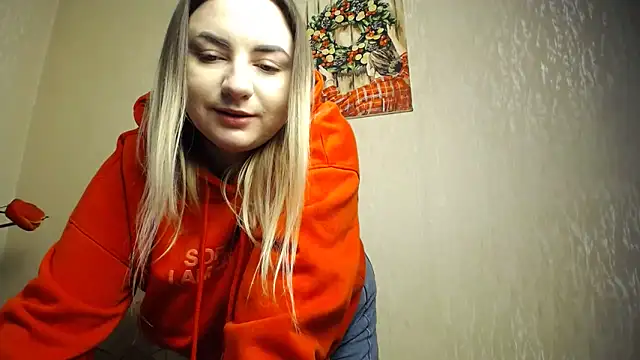 Snapshot of YourSwetiwGirl chatting on October 3, 11:51 am YourSwetiwGirl online show from October 3, 11:51 am