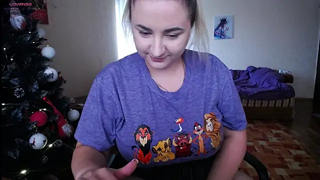 Snapshot of YourSwetiwGirl chatting on January 11, 10:42 am YourSwetiwGirl online show from January 11, 10:42 am