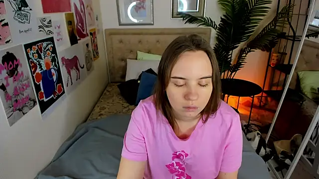 Lika 0ne online show from January 19, 5:11 am