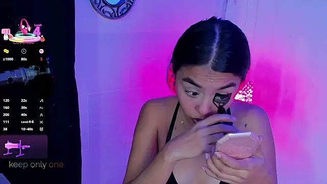 Snapshot of lanna_brunette chatting on January 11, 1:16 pm lanna brunette online show from January 11, 1:16 pm