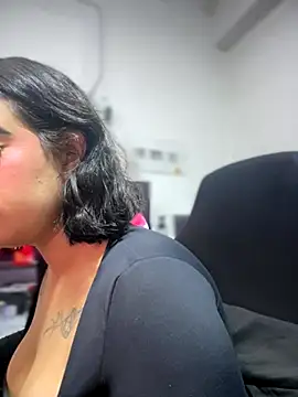 Scarlett-LS online show from November 3, 1:29 am