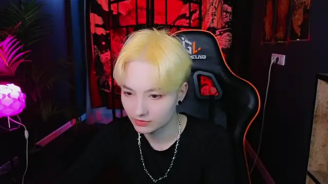 Akemi Sora  online show from March 7, 2:45 pm