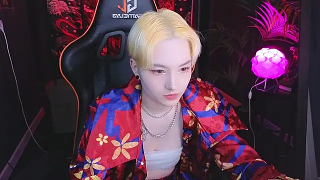 Akemi Sora  online show from March 8, 4:17 pm