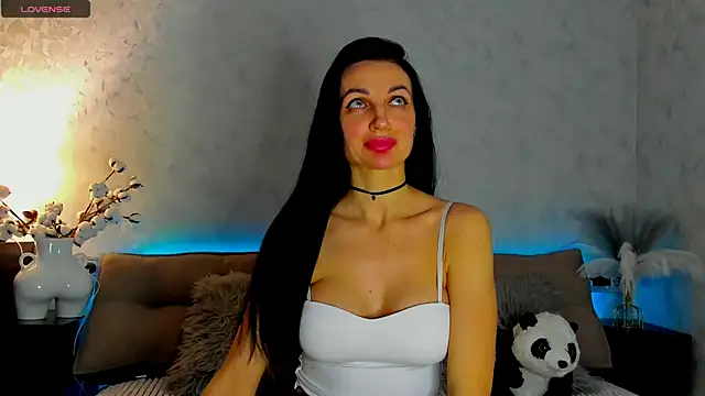 Snapshot of Tina_Mart chatting on February 17, 7:42 pm Tina Mart online show from February 17, 7:42 pm