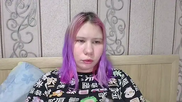 Little kitsune1707 online show from December 4, 9:29 am