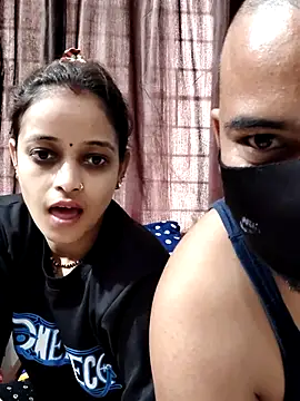 Snapshot of DesiVillageBaby chatting on September 17, 10:50 am DesiVillageBaby online show from September 17, 10:50 am