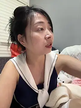 jinj-a online show from March 17, 12:35 pm