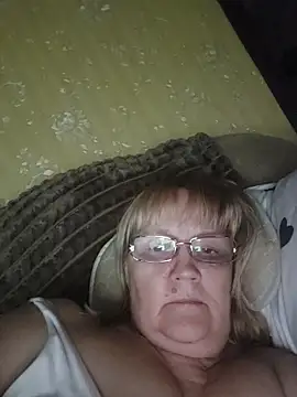 Violet5364 online show from May 15, 8:38 pm