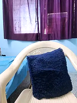 Snapshot of Jassi_Does chatting on March 9, 9:13 am Jassi Does online show from March 9, 9:13 am