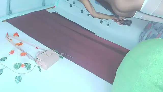 salome hotxxx online show from September 13, 5:51 am