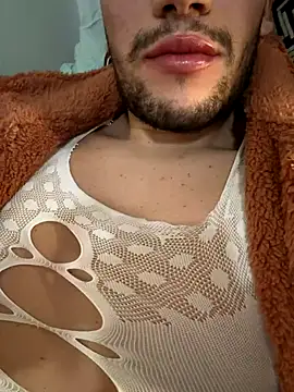 yaxxx03 online show from November 26, 7:37 pm