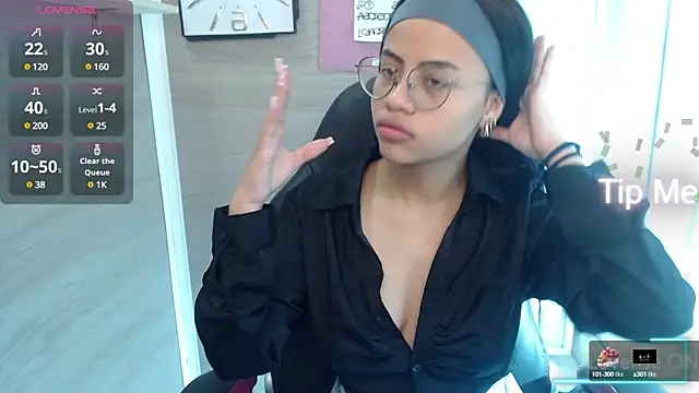 Snapshot of Sussan_love01 chatting on February 27, 1:49 pm Sussan love01 online show from February 27, 1:49 pm