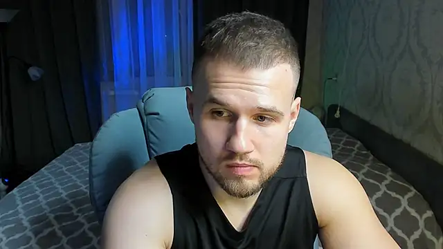 Snapshot of Vladik_b chatting on February 26, 5:39 pm Vladik b online show from February 26, 5:39 pm