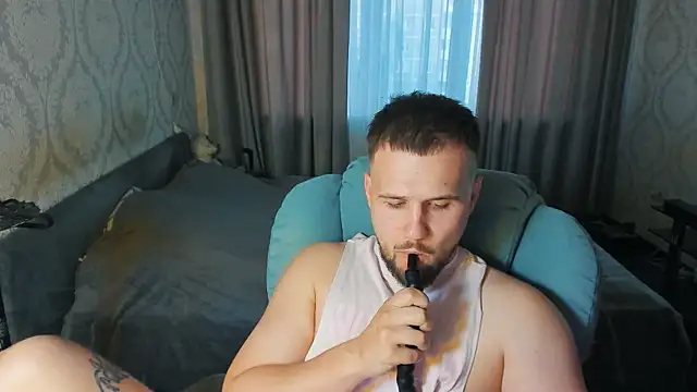 Vladik b online show from June 20, 6:22 pm