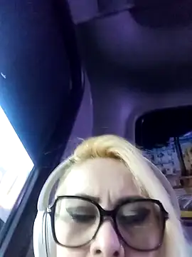 CandieGilson   online show from February 16, 11:39 am