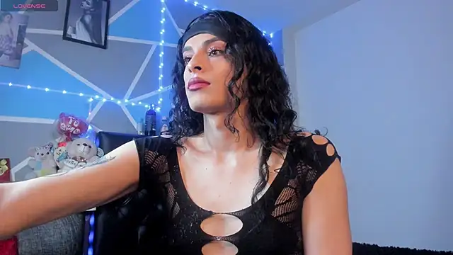 Meghan hott online show from March 2, 8:26 pm