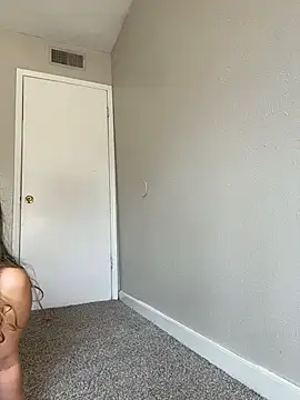 Snapshot of angelicasn0w chatting on February 23, 3:31 pm angelicasn0w online show from February 23, 3:31 pm