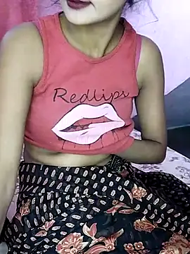 Snapshot of Queen_myra1 chatting on February 18, 7:21 am Queen myra1 online show from February 18, 7:21 am