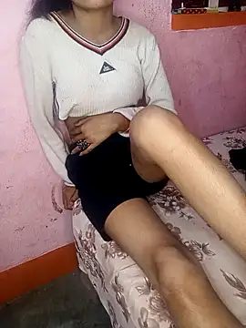 Snapshot of Queen_myra1 chatting on February 19, 3:38 pm Queen myra1 online show from February 19, 3:38 pm