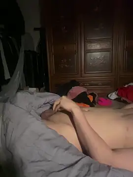 Snapshot of deathnote1524 chatting on March 4, 5:13 pm deathnote1524 online show from March 4, 5:13 pm