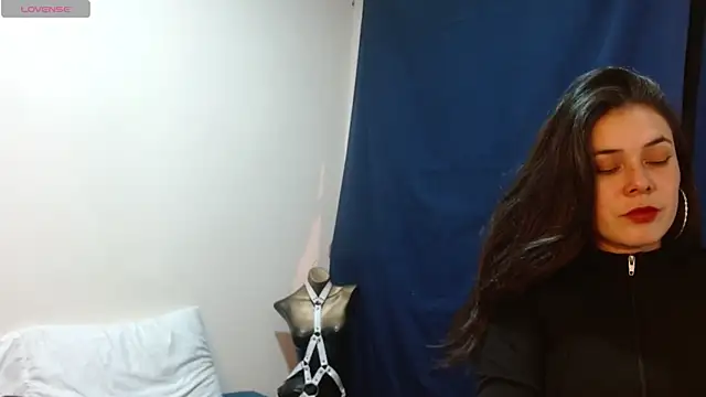 Snapshot of SamanthaGreen- chatting on March 18, 4:15 am SamanthaGreen- online show from March 18, 4:15 am