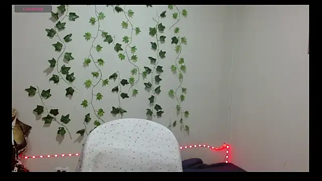 Snapshot of SamanthaGreen- chatting on September 27, 2:38 am SamanthaGreen- online show from September 27, 2:38 am