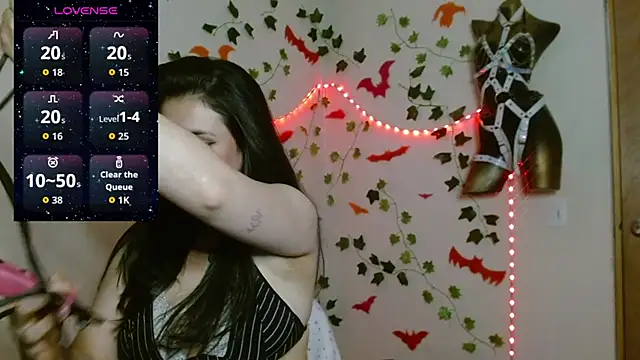 Snapshot of SamanthaGreen- chatting on October 12, 11:04 pm SamanthaGreen- online show from October 12, 11:04 pm