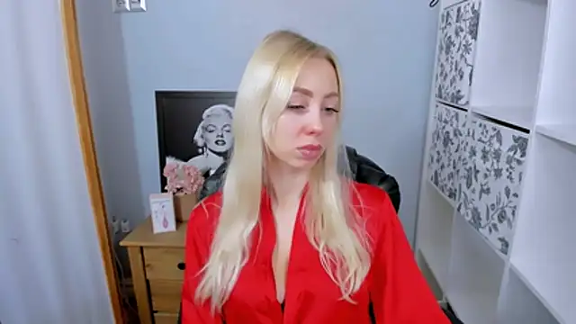 MargaritaRose online show from December 19, 6:42 am