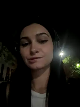 lunalovelee online show from September 26, 6:56 pm