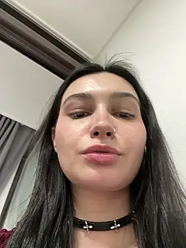 Snapshot of lunalovelee chatting on February 9, 12:20 pm lunalovelee online show from February 9, 12:20 pm