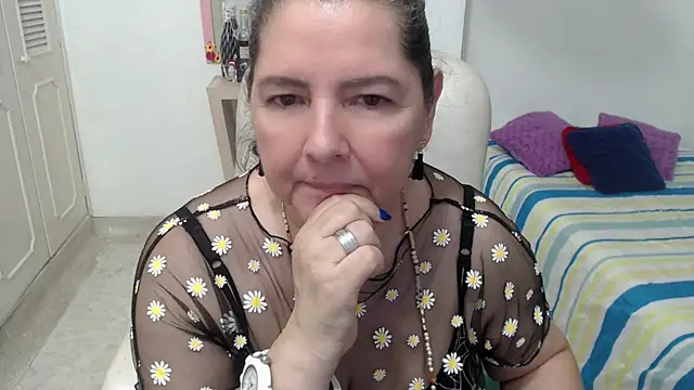 leonela 69 online show from May 21, 3:13 am