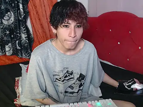 Alien Twink online show from October 4, 3:04 am