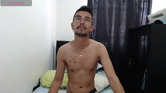 Demian val online show from March 1, 6:32 pm