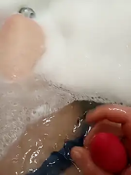 Snapshot of flo000031 chatting on February 28, 12:28 pm flo000031 online show from February 28, 12:28 pm