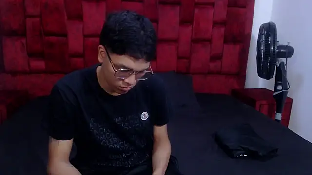 David Gil19 online show from January 11, 5:34 am