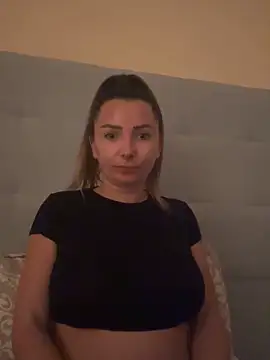 Sexilexiuk online show from February 13, 8:45 pm