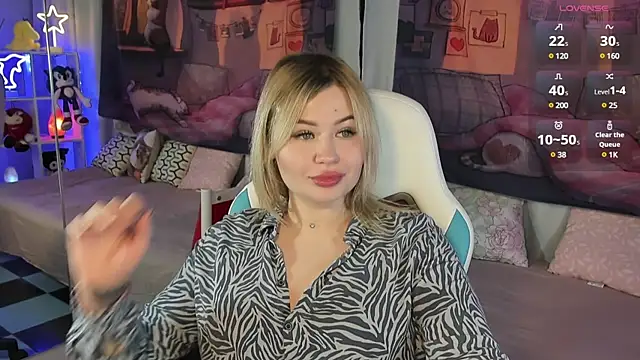 MargoBryan online show from March 10, 5:39 pm