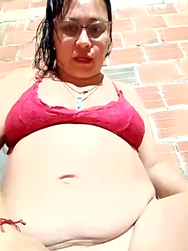 promiscuous-indecent-momm online show from April 26, 3:15 am