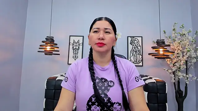 Layla palmer online show from February 16, 10:10 pm