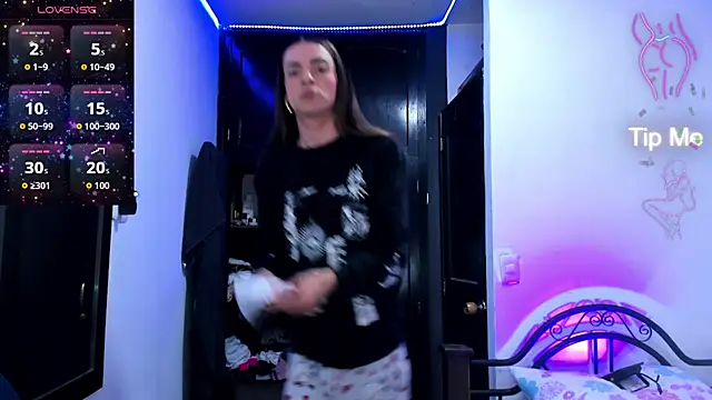 Dollcatalina online show from January 12, 6:18 am