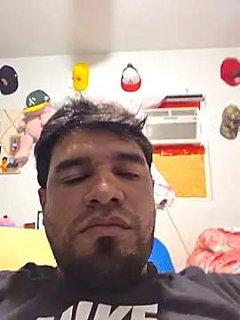 guajiro276565 online show from May 28, 8:39 pm