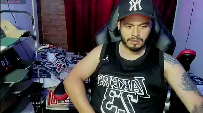 ragnar lothbrok777 online show from February 18, 7:43 am